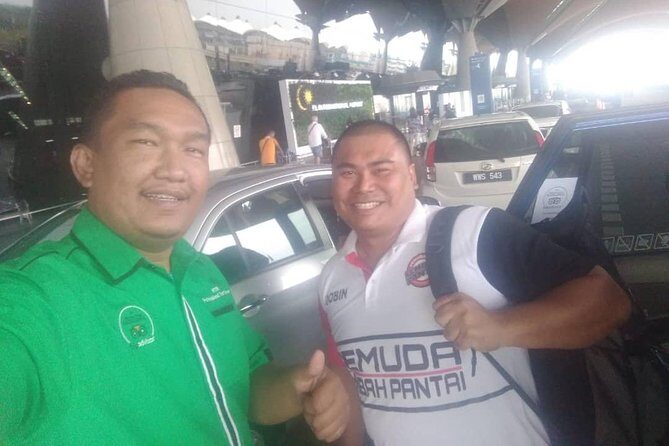 Airport Pickup / Drop off KLIA & KLIA 2 - What Makes the Ride Feel Good: English, Punctuality, and Help With Luggage