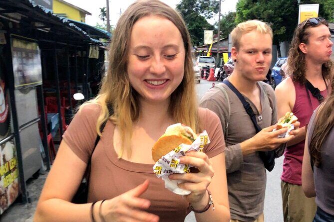 Authentic Malaysian Street Food Tour With 15+ Tastings Near KLCC - Stop 3: KLCC Park and the Petronas Finale