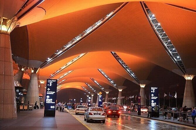 AVANI Sepang Goldcoast Resort Hotel To Kuala Lumpur International Airport KLIA KLIA2 Transfer - Resort-to-airport logic: why this makes your whole day easier