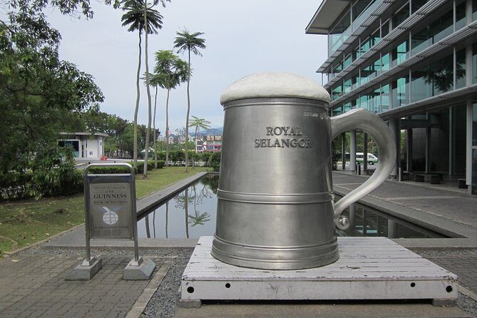 Batu Cave & Royal Selangor Pewter and Batik Visit - Why a Guided Route Makes Batu Caves Easier Than It Looks