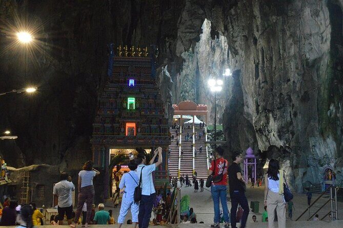 Batu Caves and Malaysian Crafts Tour from Kuala Lumpur - Batu Caves Climb: Lord Murugah, Temple Murals, and the Monkey Factor