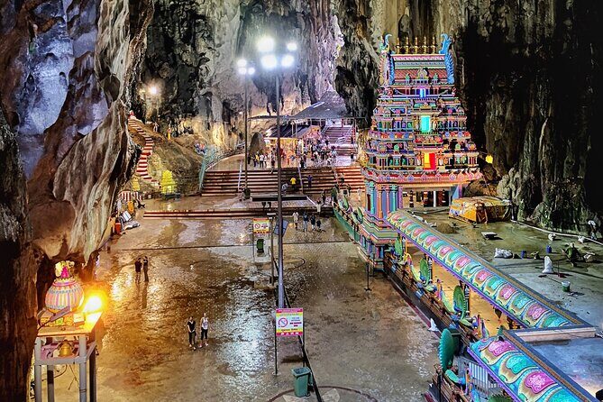 Batu Caves and Sari Experience with Batik Workshop - Price and value check: why $54.85 can make sense