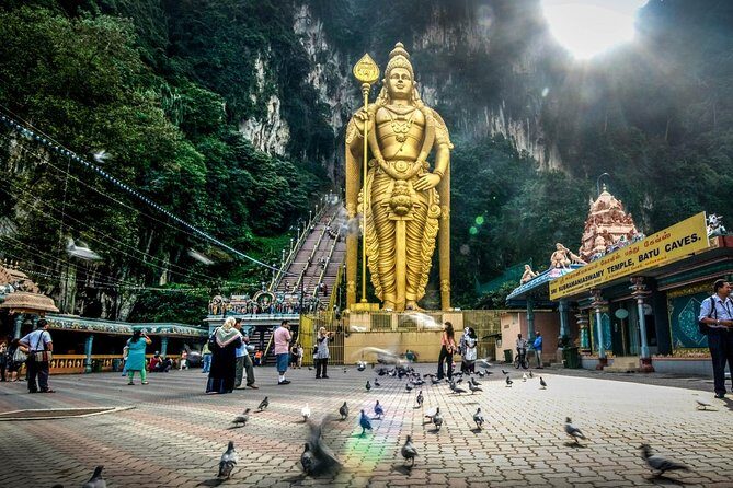 Batu Caves & Malaysian Handicraft Tour: Pewter & Batik Experience - Batu Caves: 272 Steps, Temples, and Monkey-Spotting Reality