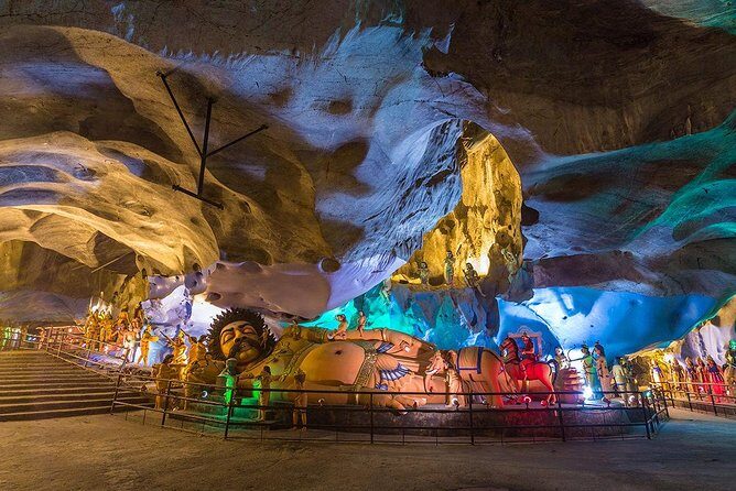 Batu Caves Tour from Kuala Lumpur - Monkeys at Batu Caves: Fun Energy With Real Rules