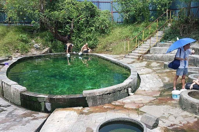Batu Caves,Waterfalls and Hot Springs Tour With Lunch - A 9am countryside escape from Kuala Lumpur