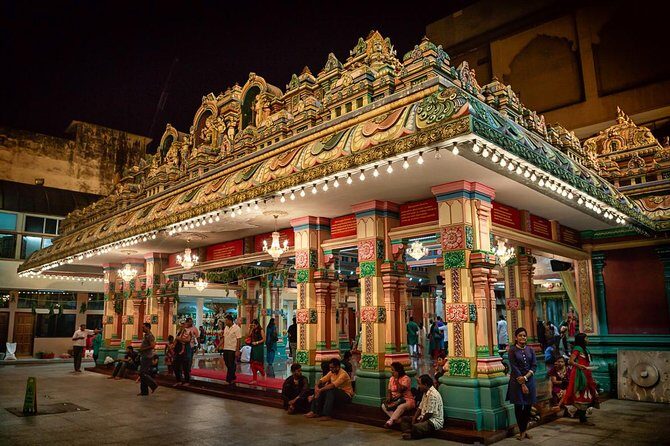 Best of KL at Night – Iconic Sights, Local Life & City Lights - Petronas Twin Towers: iconic, fast, and photo-first