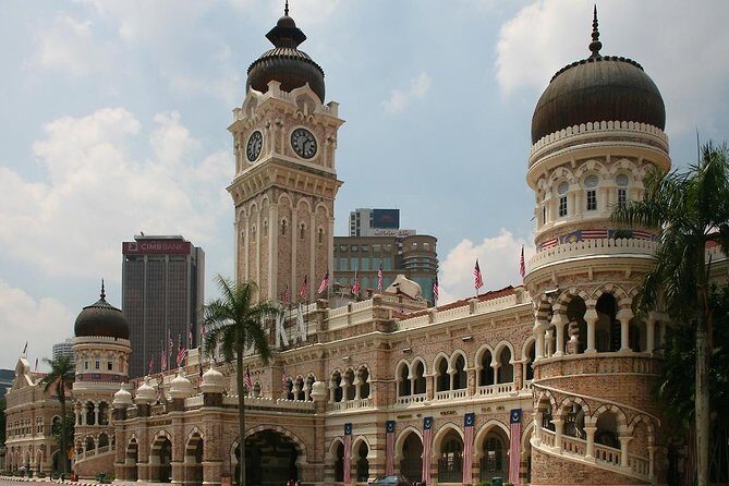 City and Batu Caves Tour - Batu Caves: 272 steps, Lord Muruga, and temple rules that matter