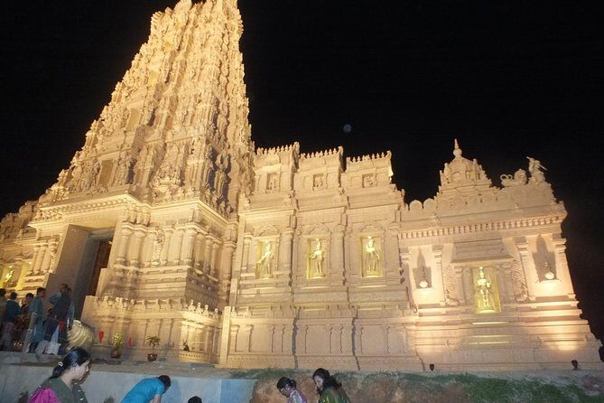 City Tour with Batu Cave and Fireflies Tour - Evening fireflies by boat: what you’ll actually experience