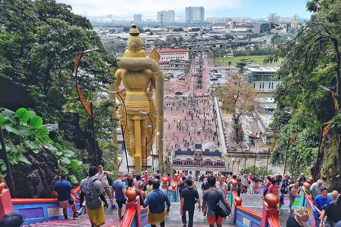 Colmar Tropicale and Batu Caves Day Trip (SIC - Join In Tour) - Transport and the Shared Group Rhythm (SIC Style)