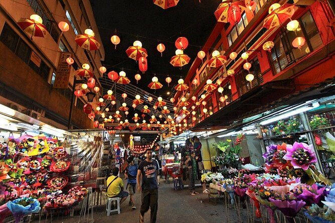 Culinary Journey Through Chinatown with All Type of Delicacies - Teh Tarik, Roti Canai, and Hokkien Mee Noodles