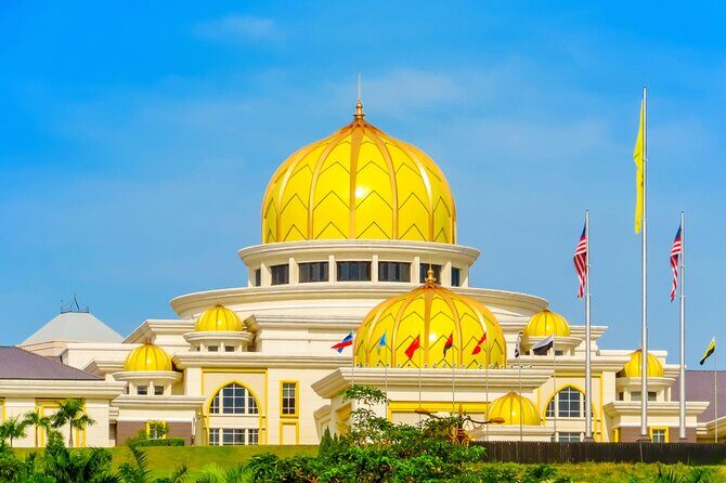 Exclusive Half Day Batu Caves and Private City Tour Kuala Lumpur - Petaling Street Market and Central Market: food-stall energy and souvenir shopping