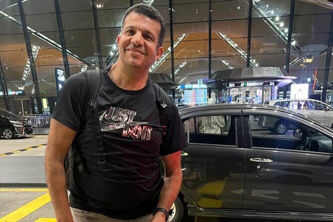 Exclusive Kuala Lumpur International Airport Transfer - The Twin Towers pass-by: a quick first look without the detour