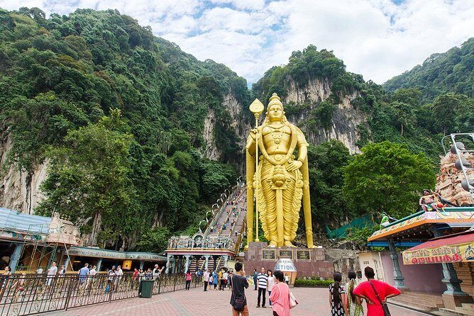 Explore Cameron Highlands: Full-Day Tour with Scenic Batu Caves - Tea estate stops: BOH Tea Estate, Bharat Tea Estate, and Cameron Valley
