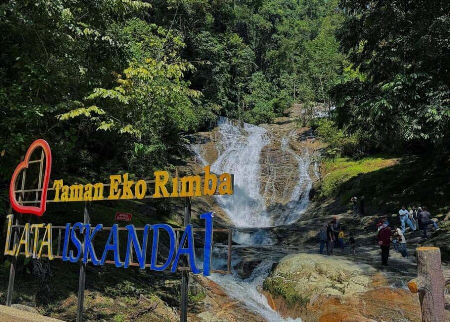 From Kuala Lumpur: Cameron Highlands Day Tour with Lunch - The drive back includes Lata Iskandar Waterfall