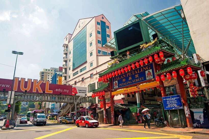 From Kuala Lumpur: City Tour with 21 Attractions - Petaling Street to Central Market: where shopping meets real street life