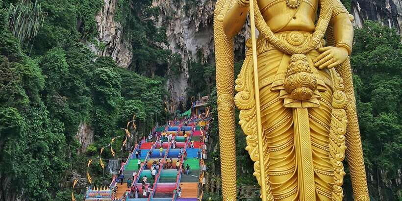 From Kuala Lumpur: Colmar Tropicale and Batu Caves Day Trip - Japanese Village, Botanical Garden, and the rabbit park reality check
