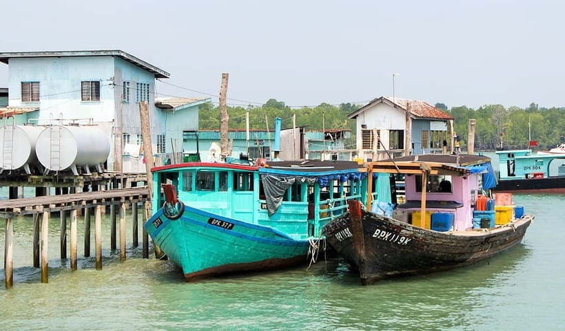 From Kuala Lumpur: Crab Island Tour with Seafood Lunch - Port Klang ferry to Pulau Ketam: timing, sea views, and the mangrove feel