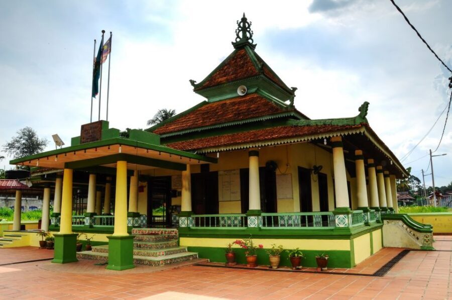 From Kuala Lumpur: Full-Day Historical Tour of Malacca - How to prepare: walking pace, shoes, and staying comfortable