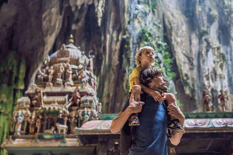 From Kuala Lumpur: Private Batu Caves Cultural Tour - Batu Caves: 272 steps, chanting, incense, and the Murugan statue