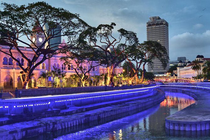Glittering Night at Lake Symphony, River of Life & Saloma Bridge - Chinatown After Dark: Market Noise, Hawker Culture, and Quick Browsing