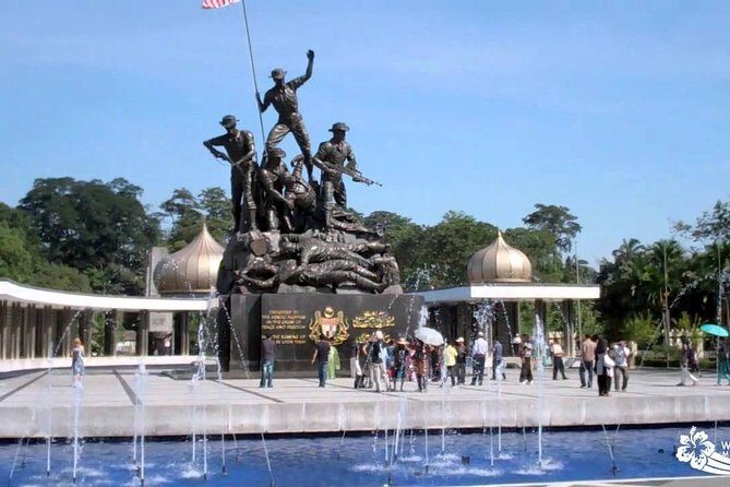 Half Day City Tour ( 4 hours ) - The Rhythm of the Route: Short Stops, Clear Priorities