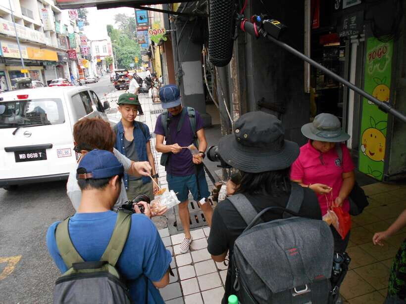 Hidden Kuala Lumpur: 4-Hour Bike Tour - Why the bike format is perfect for secret KL alleys