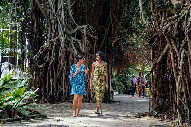 Highlights & Hidden Gems With Locals: Best of Kuala Lumpur Private Tour - Merdeka Square and Kuala Lumpur City Gallery: the Independence story in plain sight