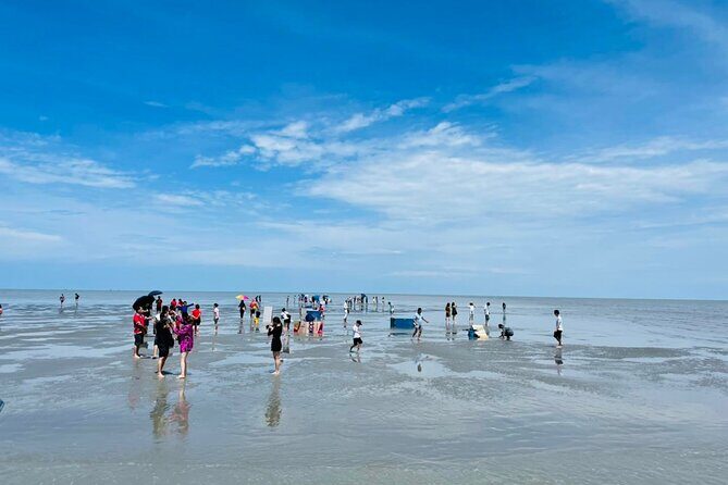 Instagrammable Kuala Selangor Sky Mirror Tour with Transfer - The Boat Ride at the Official Jetty: Photo Help That Matters