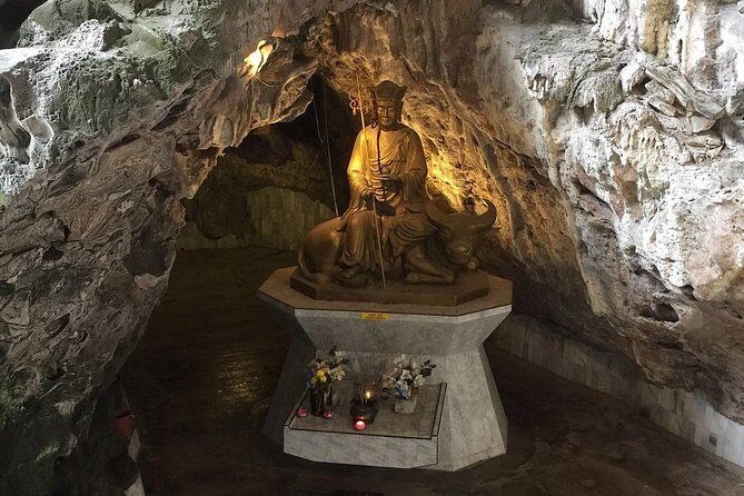 Ipoh Caves, Heritage And Cave Temple Tour From Kuala Lumpur - Perak Guanyin Cave and Ling Sen Tong: more serene, less cookie-cutter