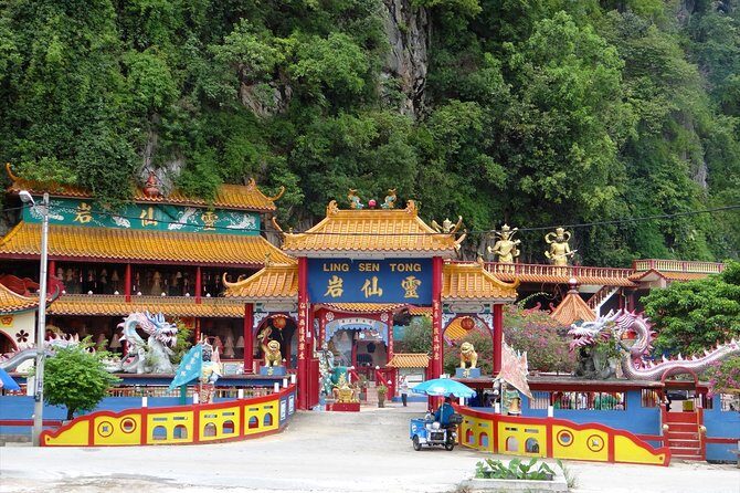 Ipoh Caves, Heritage And Cave Temple Tour From Kuala Lumpur - The comfort win: hotel pickup, air-conditioning, and a real driver