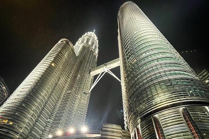 Kuala Lumpur Airport Transit Tour - National Monument, Istana Negara, and Merdeka Square: symbols you’ll recognize later