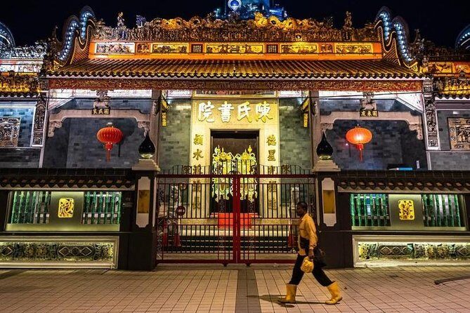 Kuala Lumpur by Night: Cultural Sights, City Lights & Local Vibes - Independence Square (Dataran Merdeka) for a quick culture reset