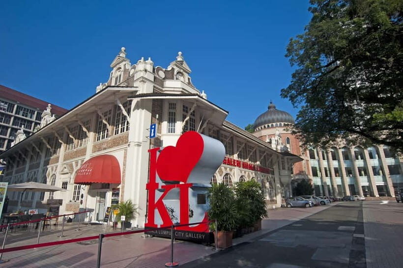 Kuala Lumpur: City Highlights, Batu Caves, and Malacca Tour - Getting picked up in Kuala Lumpur: fewer hassles, better use of time