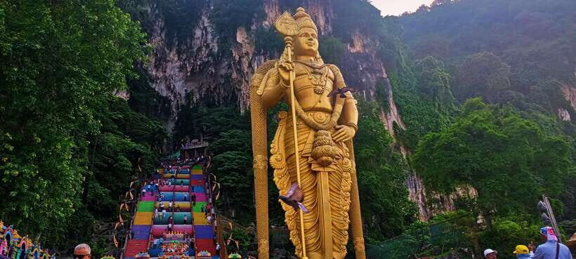 Kuala Lumpur: City Tour & Batu Caves Combo - Istana Negara and Perdana Botanical Garden: Royal Grounds and Green Breathing Space