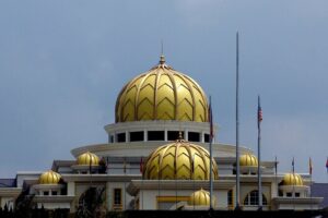 Kuala Lumpur City Tour Full Day 8 hours - Batu Caves: Free Entry, Fast Tour Energy, Real Temple Details