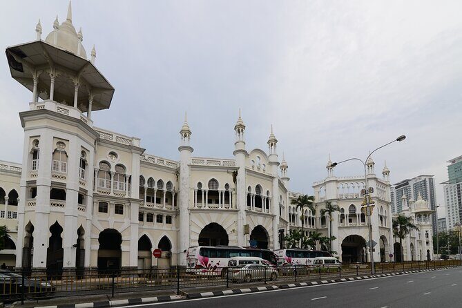 Kuala Lumpur City Tour Full Day 8 hours - Chinatown Petaling Street and Little India Brickfields: where to eat, haggle, and people-watch