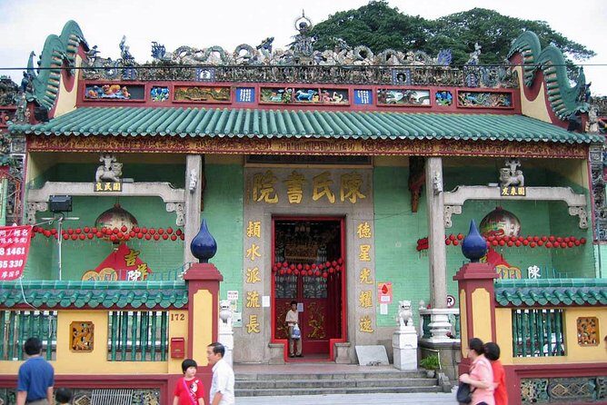 Kuala Lumpur Cultural & Heritage Most Iconic Locations - Central Market: 1930 architecture and a good pause point