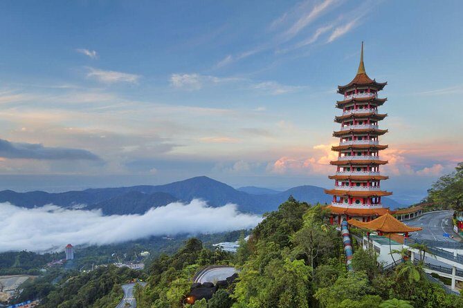 Kuala Lumpur Customizable Private Tour Including Driver - Independence Square and National Mosque: Smart Photo Stops, Not Time Sinks