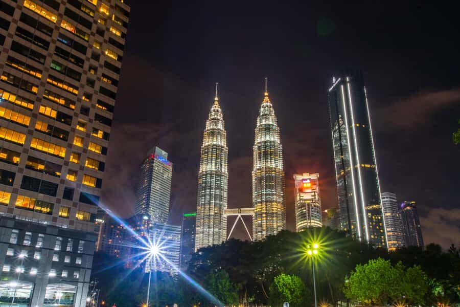 Kuala Lumpur: Evening Tour with Kuala Lumpur Tower Tickets - A Night-Perfect Route From Chinatown to KL Tower