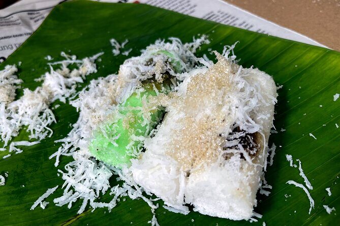 Kuala Lumpur Food Tour - Kampung Baru: Pre-War Houses on Stilts, Tea Cakes, Durian, and Nasi Lemak