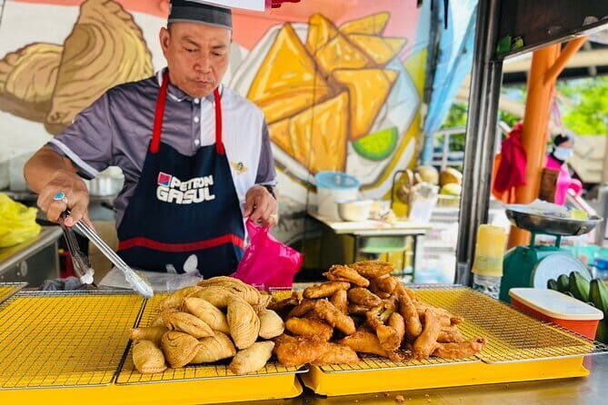 Kuala Lumpur Food Tour with 12+ Authentic Dishes & Local Secrets - Quick hits before you go