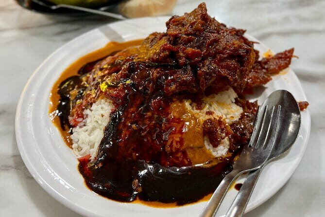 Kuala Lumpur Food Tour with 12+ Authentic Dishes & Local Secrets - A 3-hour walk that turns KL streets into a menu