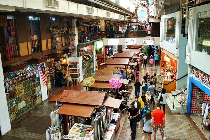 Kuala Lumpur Full Day Private Tour with 24 spots Of Wonders - Comfort and Control: Pickup, an Air-Conditioned Car, and a Real Driver