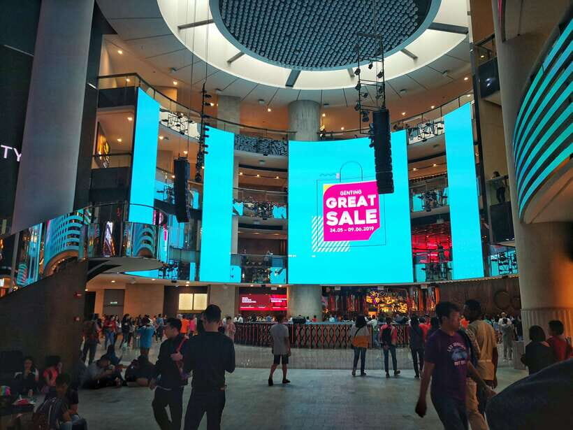 Kuala Lumpur: Genting Highlands & Batu Caves Day Trip - Genting Highlands Free Time: Casino, Theme Parks, Skydiving Simulator, and Shopping