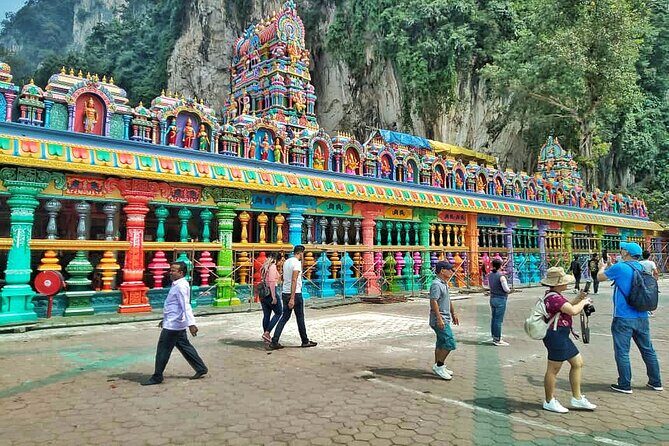 Kuala Lumpur Grand Full Day Guided Tour with 25 Attractions (SIC) - National Palace, Parliament Area, and the Merdeka 118 View
