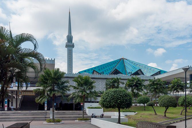 Kuala Lumpur: Half-Day City Tour - National Museum Photo Stop: A Fast Orientation Moment