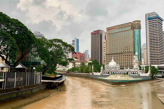 Kuala Lumpur InfoFun Walking Tour Experience - Masjid Jamek Area and Independence Square Views: The City’s Geopolitics, Explained Simply