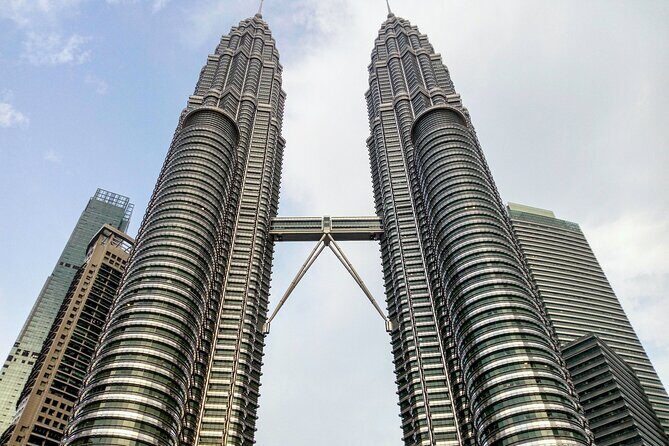 Kuala Lumpur International Airport Layover Tour - Batu Caves: how to make the iconic visit feel worth it