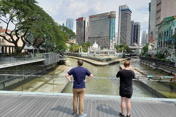 Kuala Lumpur International Airport Layover Tour - Masjid Negara and the star-shaped dome stop
