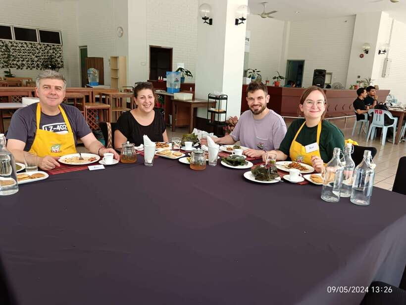 Kuala Lumpur: Malaysian Cooking Class with Market Tour - TTDI Wet Market at 8:30 AM: Ingredients You Can Explain